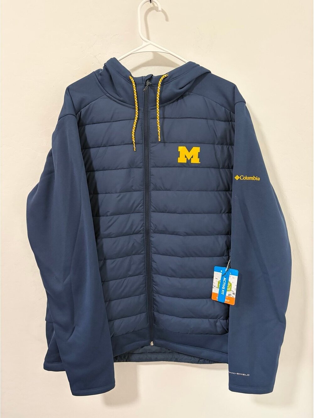 New Columbia Michigan Wolverines Out-Shield Mens sz XL Hybrid Hoodie Jacket Navy
